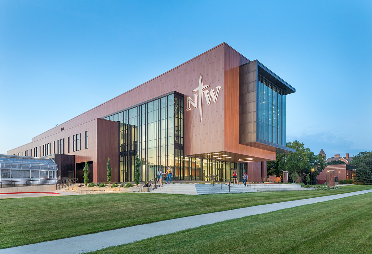 Northwestern College Natural and Health Sciences Building | Science Lab | Mechanical Engineering Design Services | Engineering Design Associates, Inc. | EDA