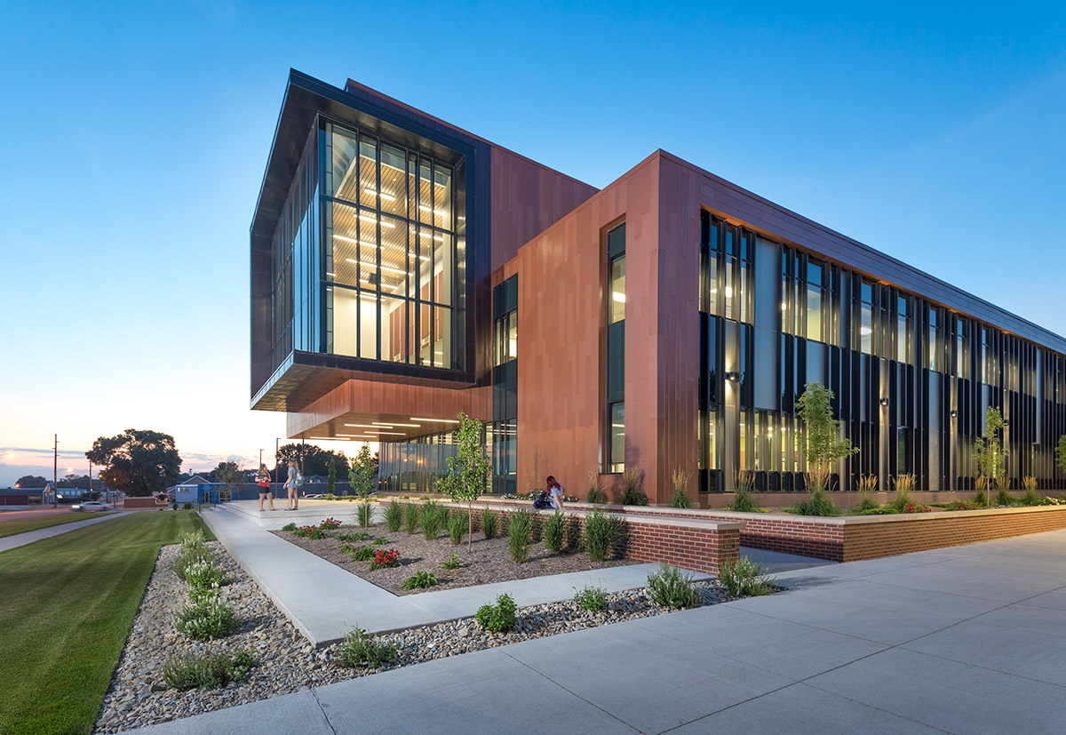 Northwestern College Natural and Health Sciences Building | Lighting | Mechanical Engineering Design Services | Engineering Design Associates, Inc. | EDA