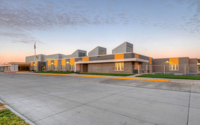 Hinton Elementary School - Engineering Design Associates, Inc